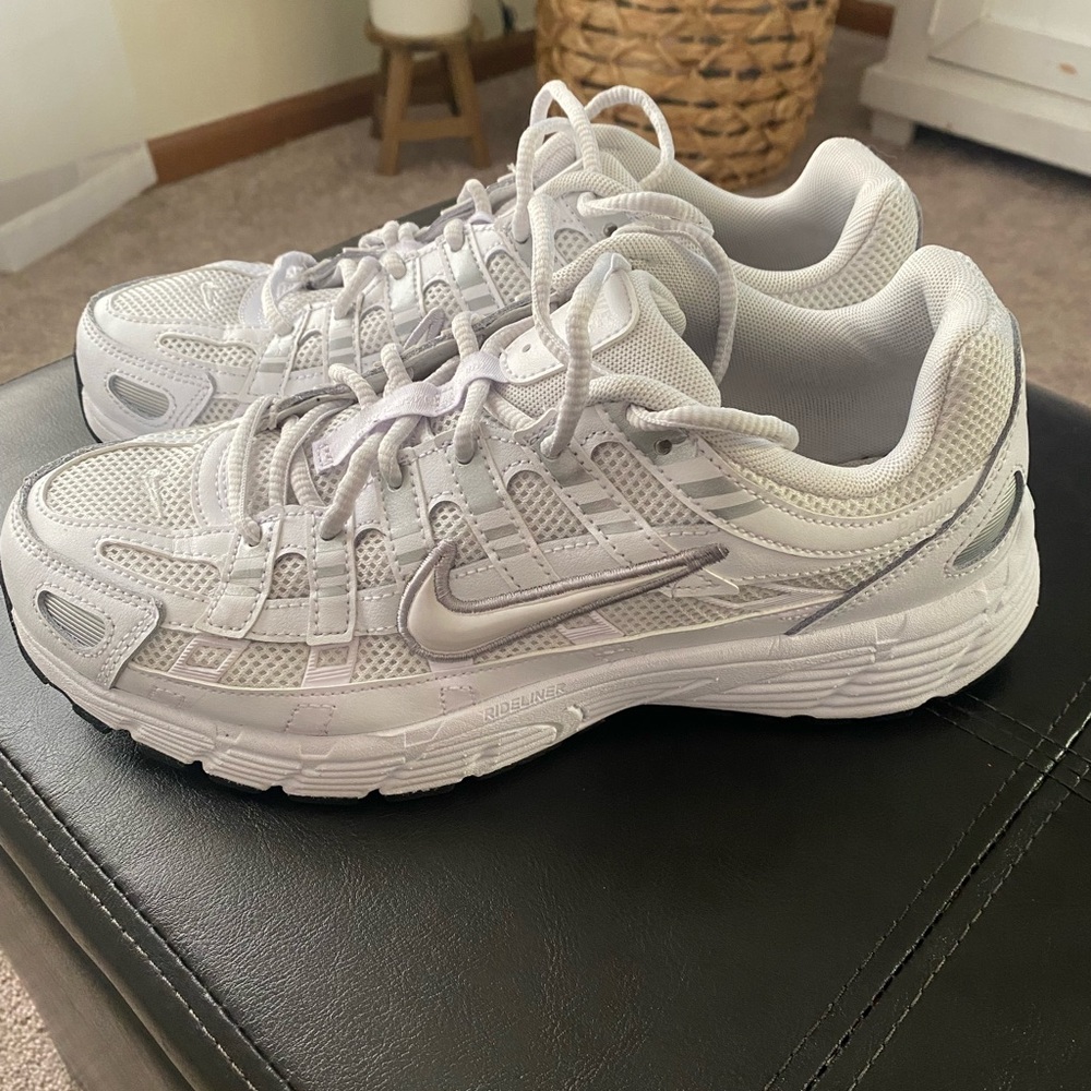 Boys 7Y Nike P6000 sneakers